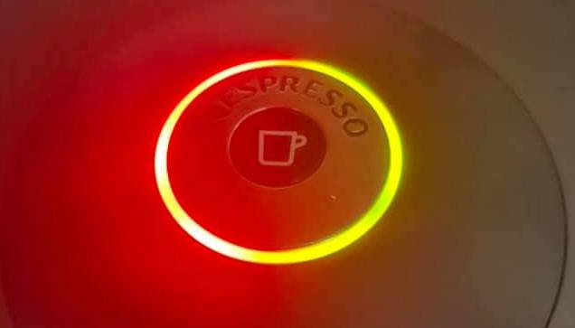 vertuo plus nespresso red light green light means descale