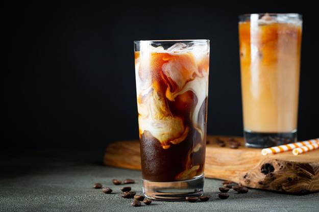 Similarities Between Iced Lattes and Iced Coffees